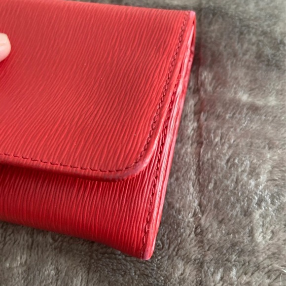Prada Wallet - Picture 7 of 10